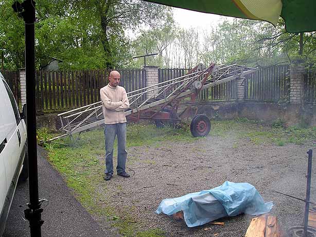 Jan Kopecký jeden z prvních na místě