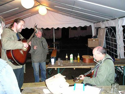 Na kytaru Oldřich Morávek, Vláďa Brok a Michal Ingeli