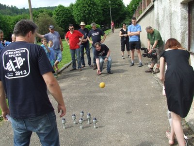 24 hod zákeřnou valivou koulí