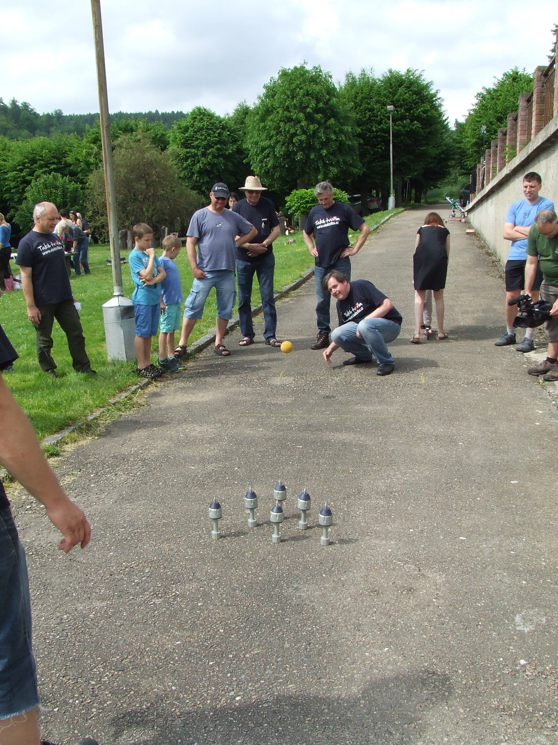 25 hod zákeřnou valivou koulí